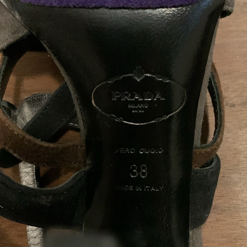 Prada Multicolor Suede Peep Toe Ankle Strap
Sandals Size 38 (7.5 US) - Picture 5 of 5